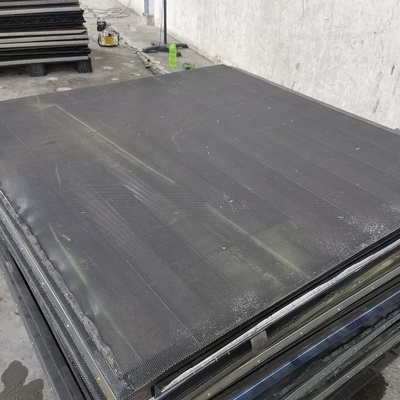 Titanium anode enhanced life test method and operat